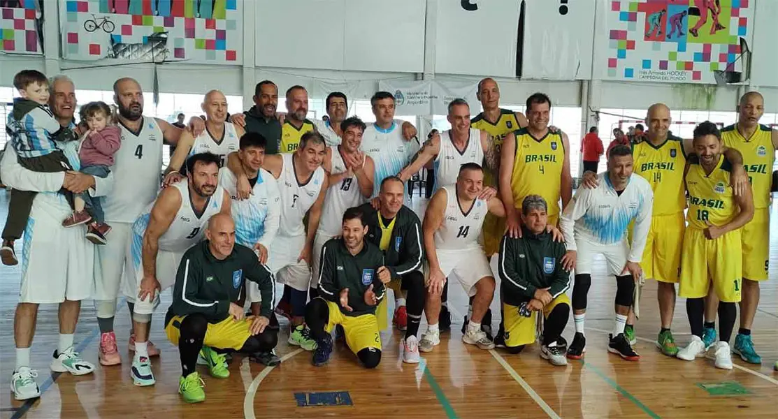 Debut sin victoria en el Mundial de Maxibasquet