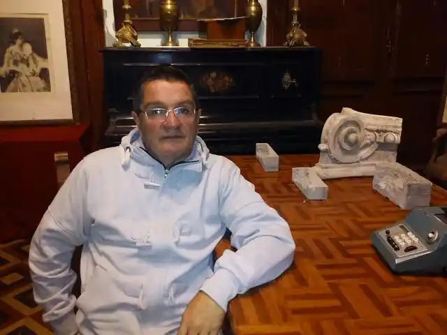 Sustrajeron dinero y equipos tecnológicos del Teatro Italia