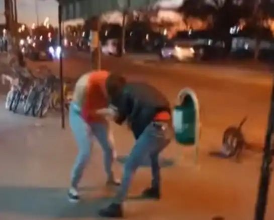 Merlo: Dos mujeres se trenzaron en una pelea por que una se “coló” en la fila de la verdulería