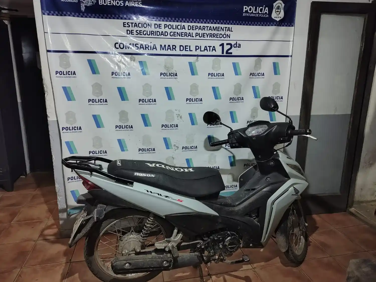 Violento allanamiento en Mar del Plata: dos aprehendidos, una pistola y casi 10 kilos de marihuana secuestrados
