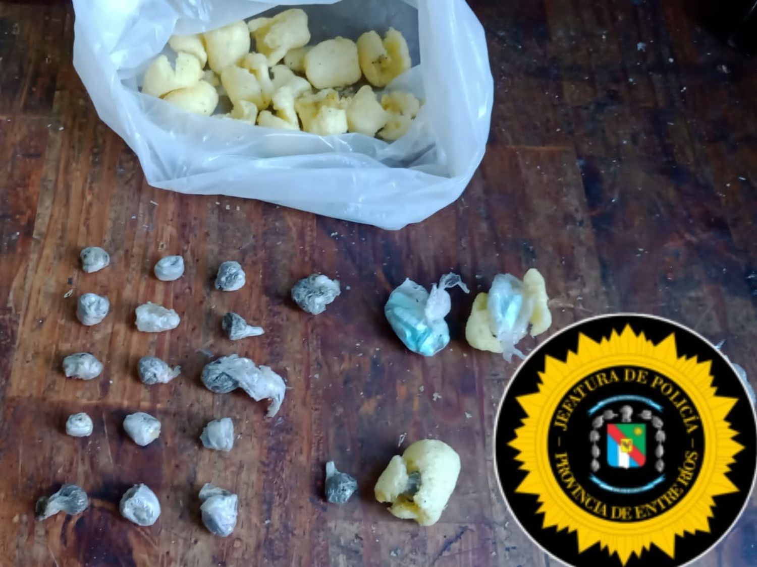Intentó ingresar drogas ocultas en paquetes de chizitos a la Unidad Penal Nº 5
