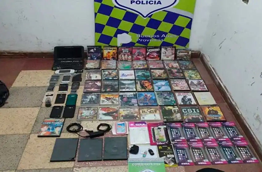 Tenían una colección de juegos de play station y tecnología robada