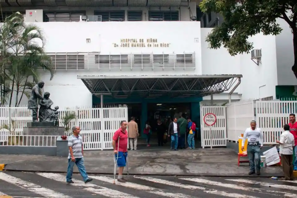 REABREN el servicio de hematología y farmacia de alto costo en el JM de los Ríos