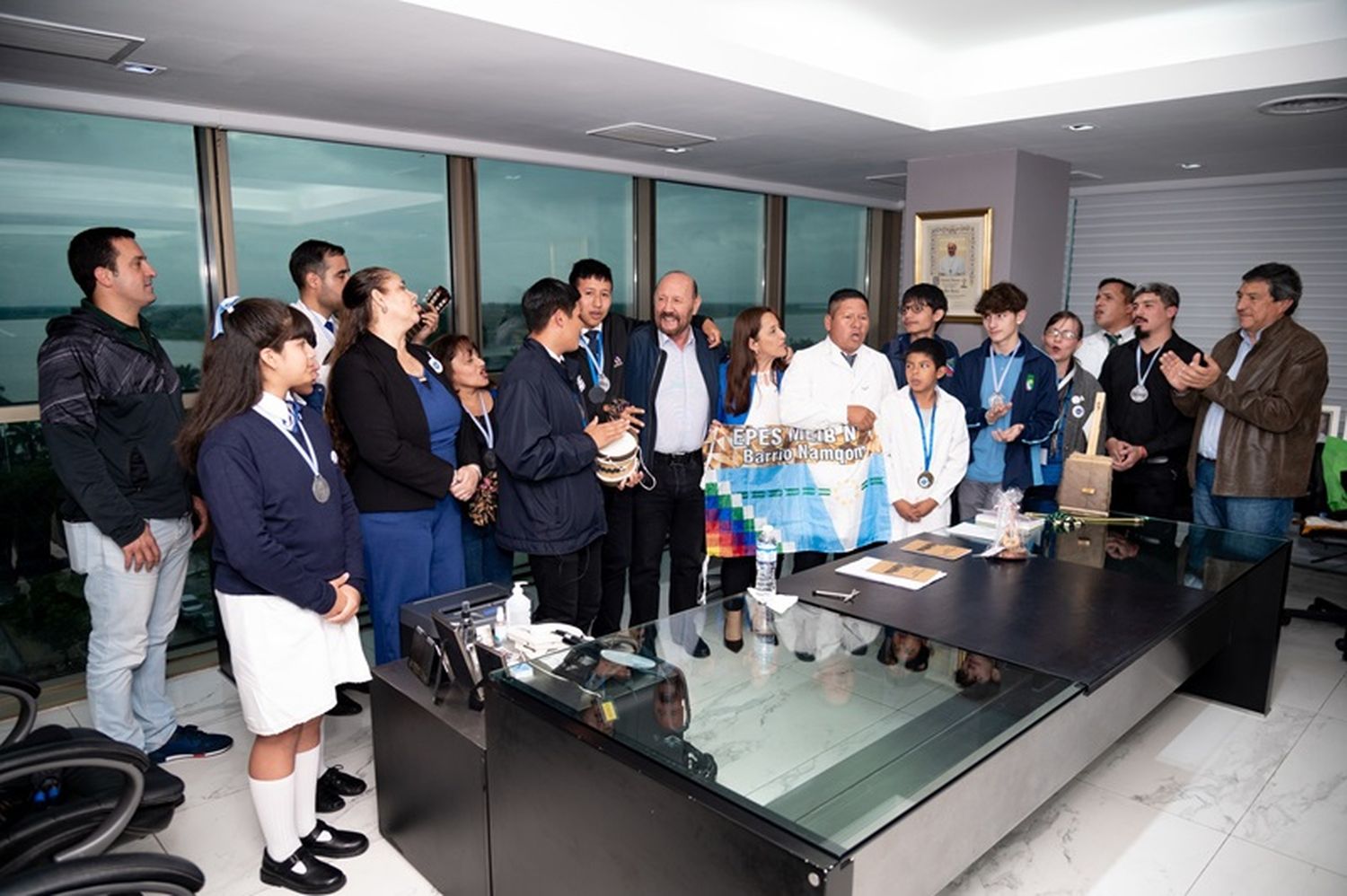 Insfrán recibió la visita de estudiantes que participaron de la Feria Nacional de Ciencias