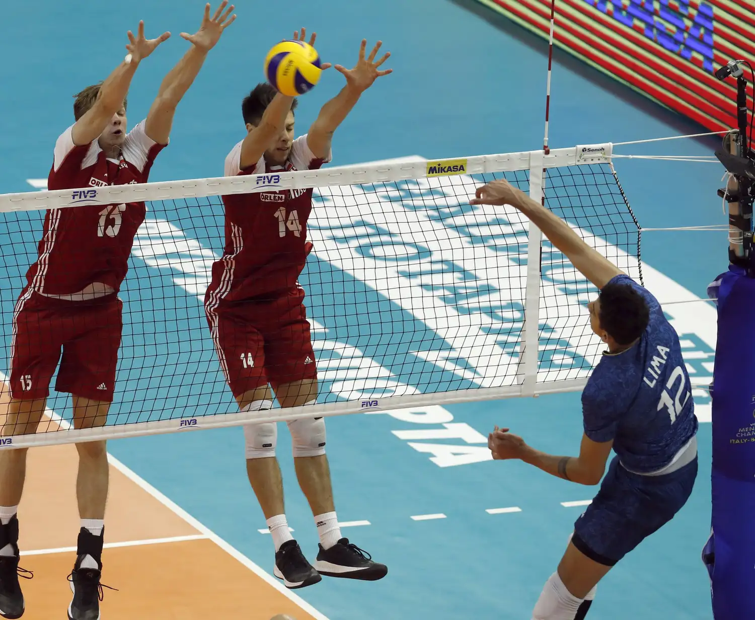 En vibrante final, Argentina se impuso frente a Polonia