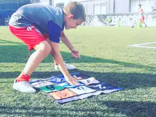 Clínica de fútbol para infantiles