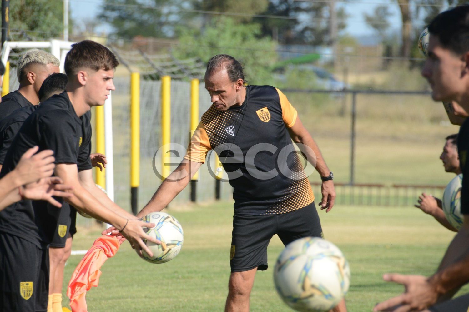 ¿Cómo conseguir entradas para ver Santamarina-Racing el domingo?