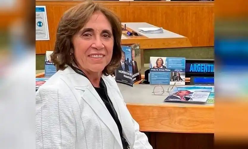 Desde la Universidad destacaron que Pfirter cosechó 154 votos de 166. 