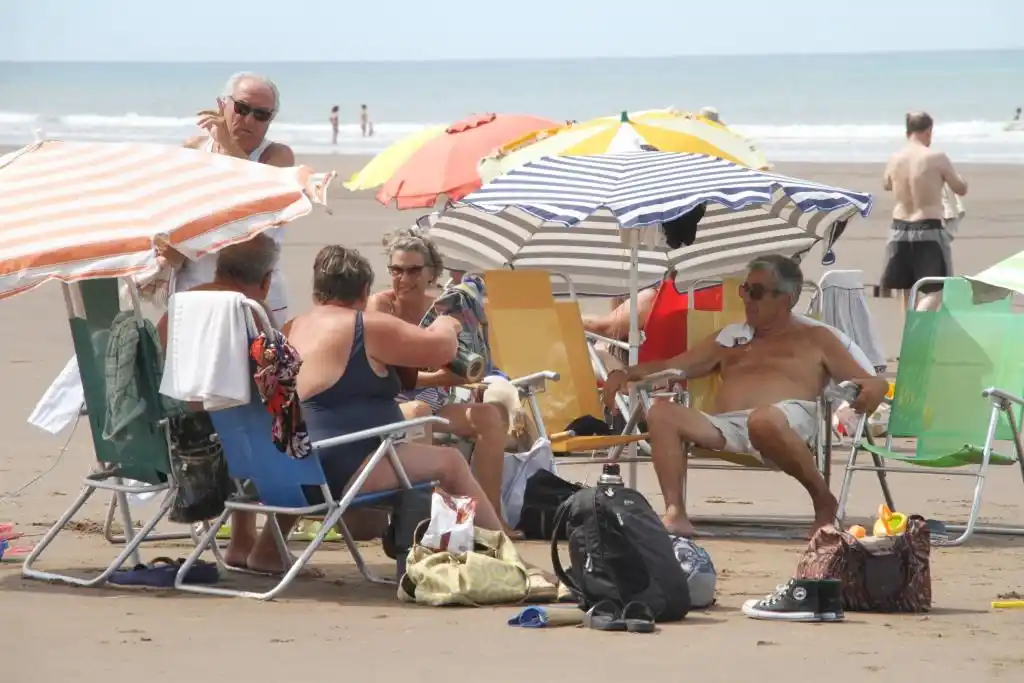En la playa se sigue disfrutando el verano