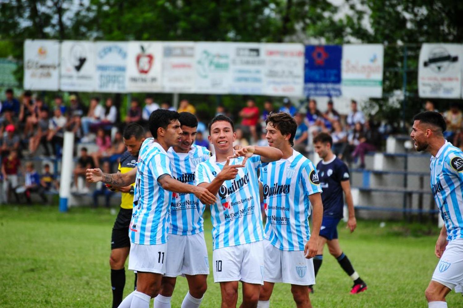 Juventud Unida busca extender su muy buen presente recibiendo a Atlético Paraná