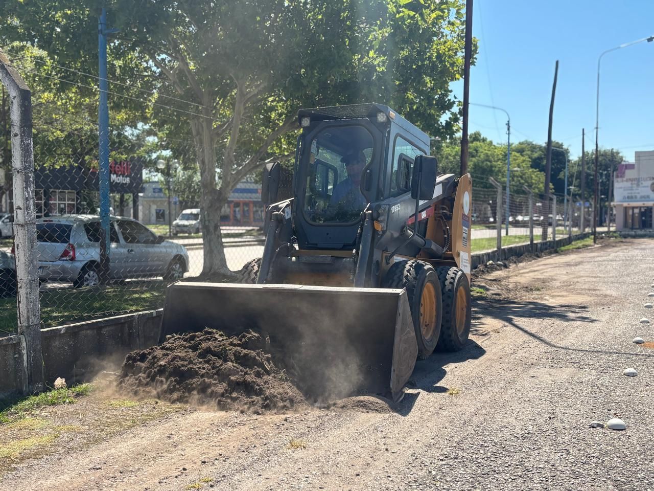 Realizan tareas en el Predio de la Flor