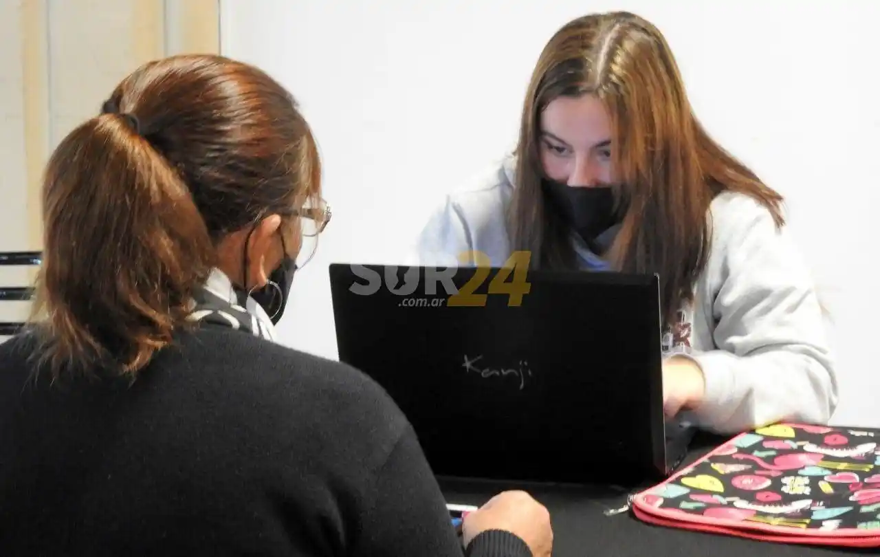 Firmat: piden que más de 90 docentes sean vacunados contra el COVID-19