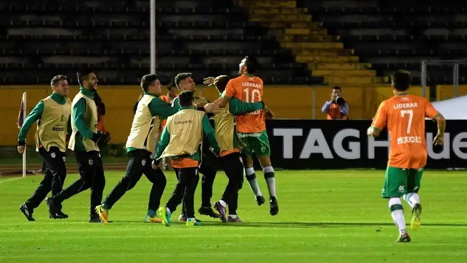 Martín Insaurralde celebró la milagrosa clasificación de Banfield en la Copa Libertadores