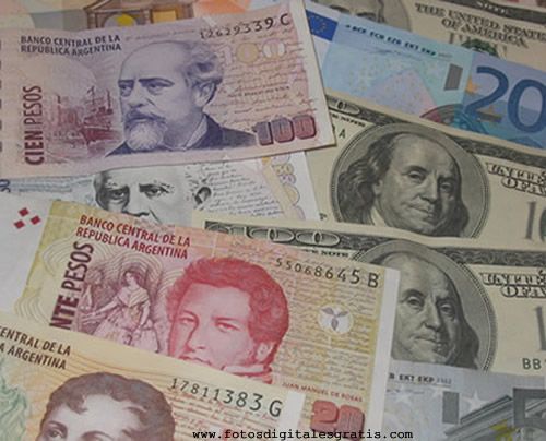 Cotización del dólar: Bajó el oficial y subió el blue