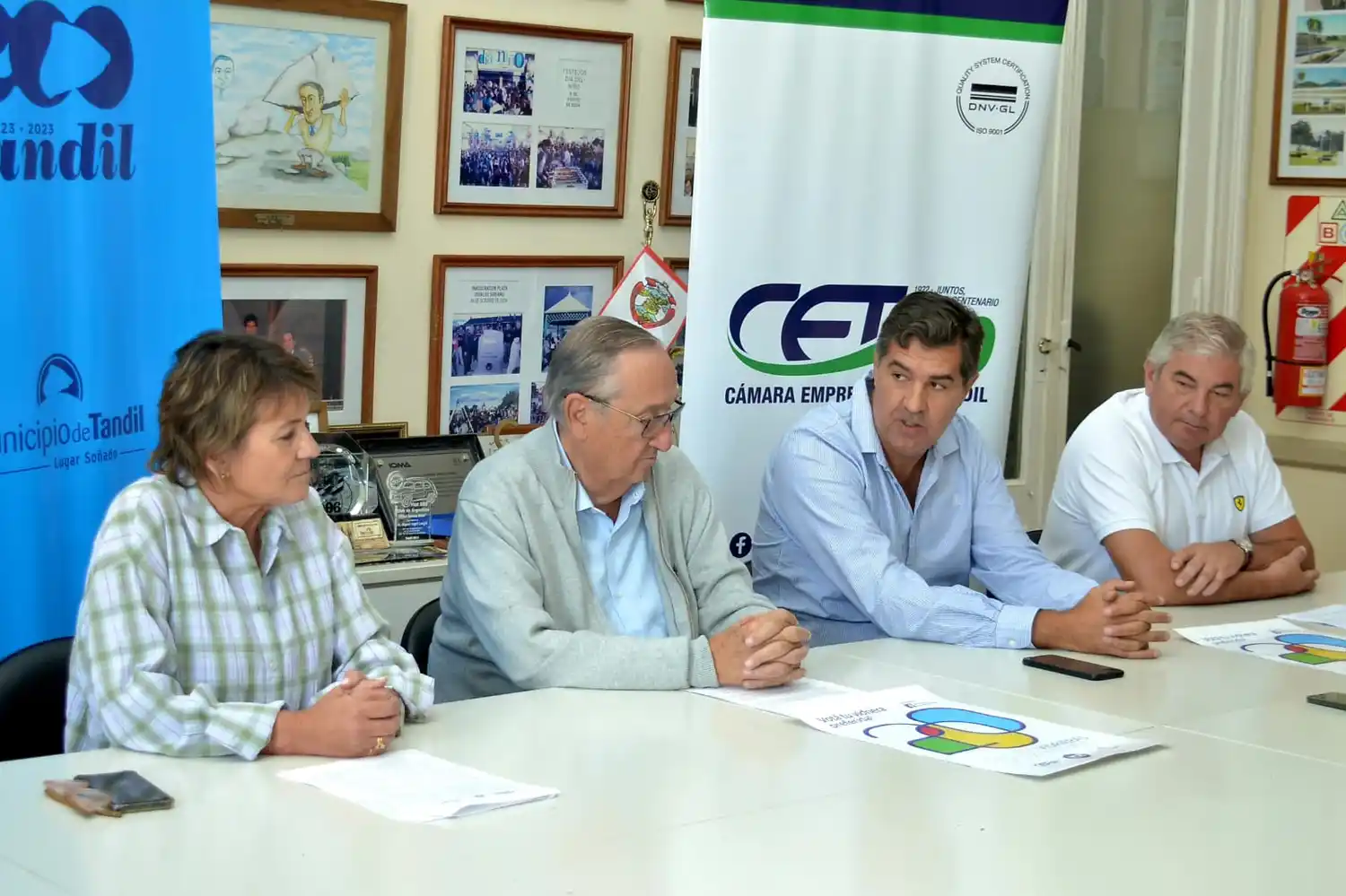 Anunciaron un concurso de Vidrieras del Bicentenario con 200 mil pesos para los ganadores