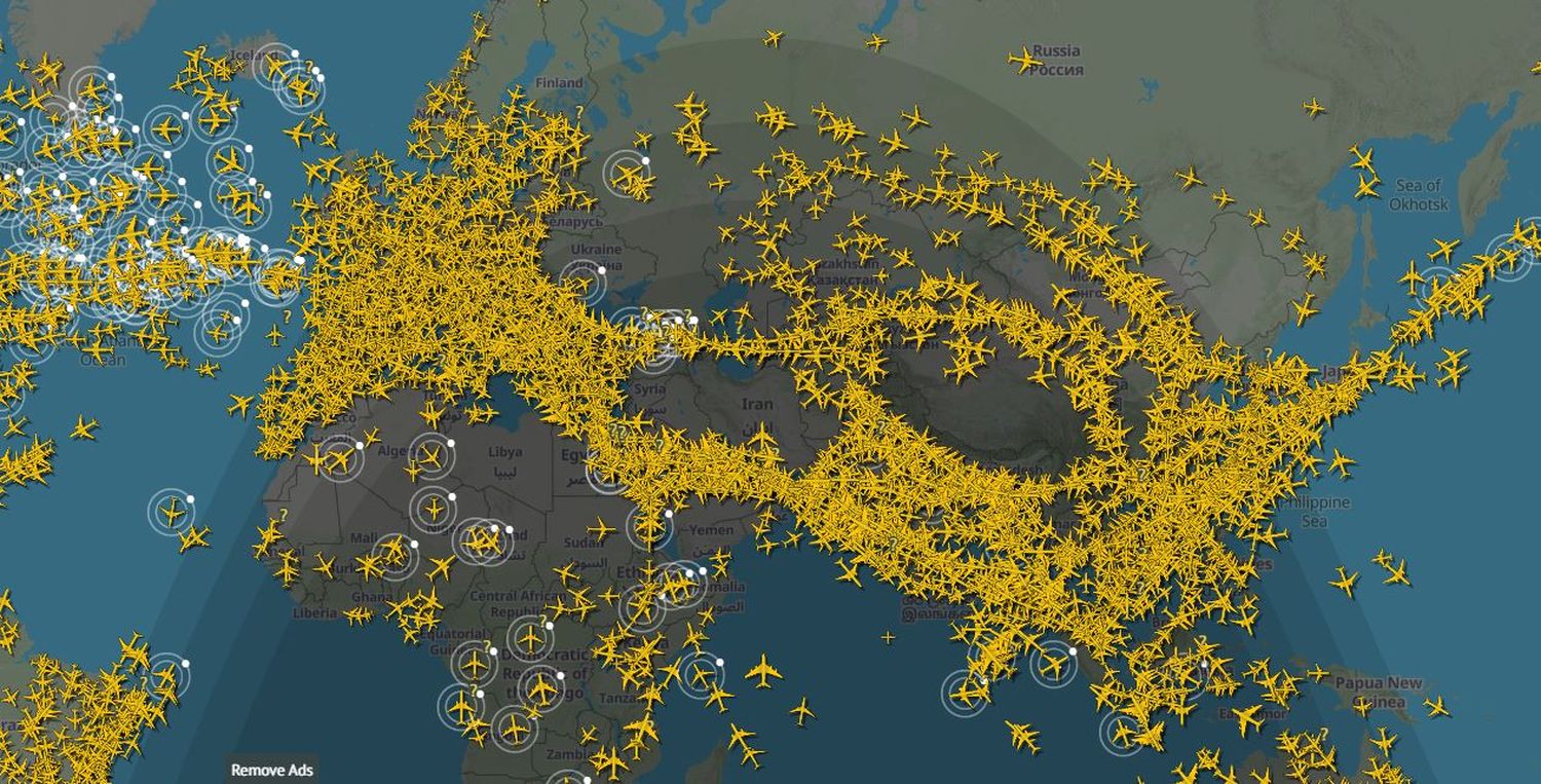 Aerolíneas mantienen desvíos masivos en el espacio aéreo de Medio Oriente tras ataques de Estados Unidos a Irán