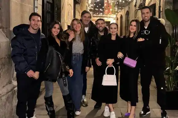 Messi se reunió con Alba y Busquets en Barcelona