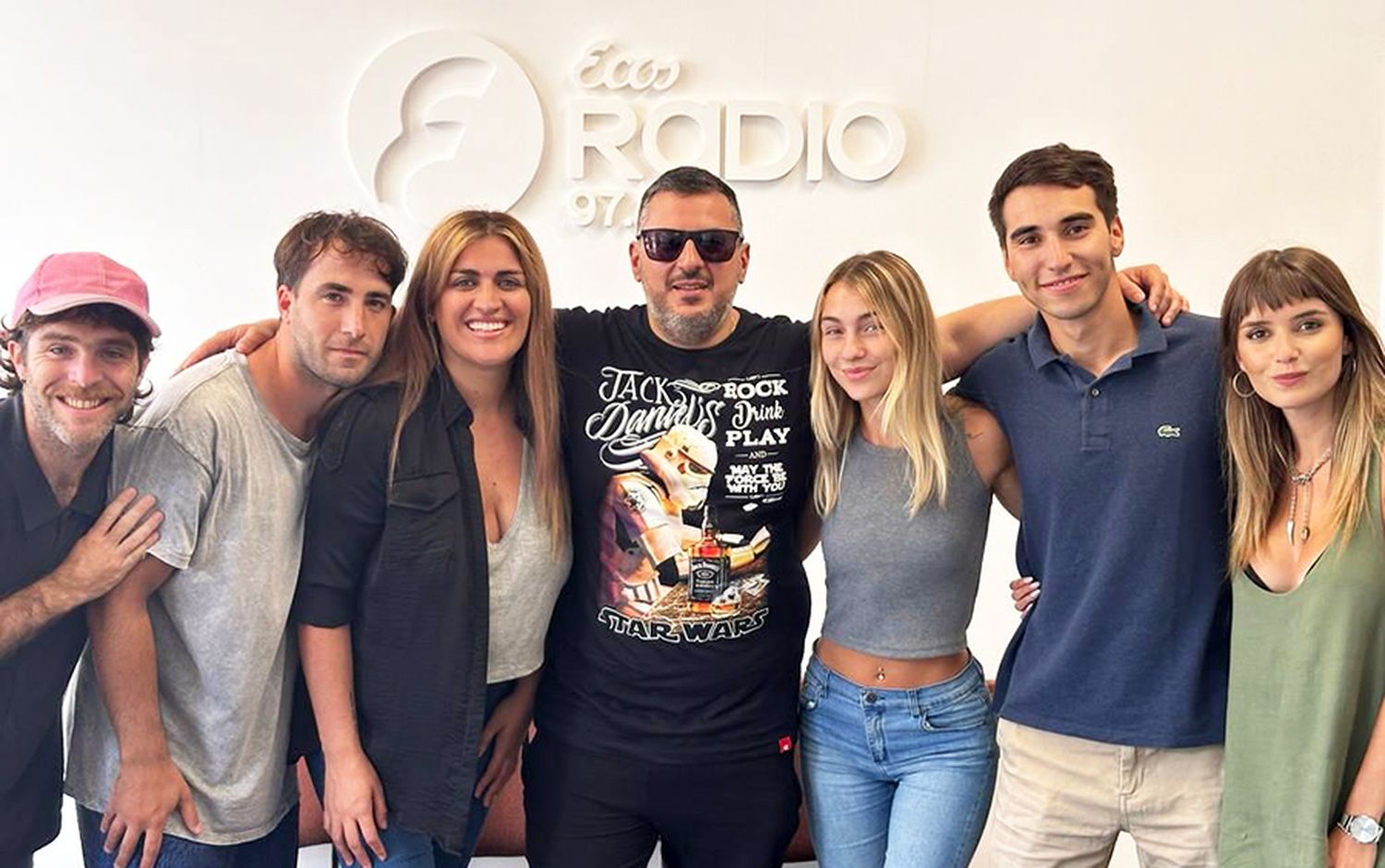 El influencer Emiliano Coroniti junto al equipo de ¿Lo dije o lo pensé?