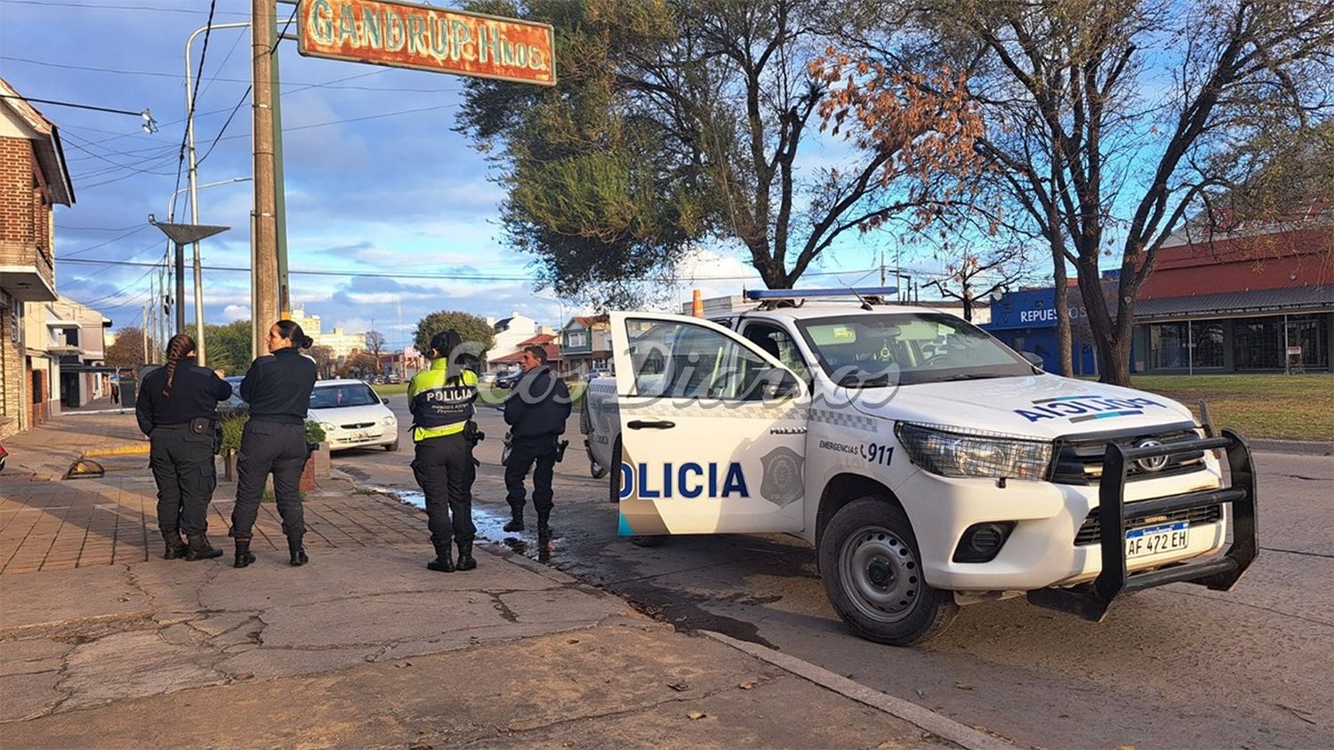 Un ciclista hospitalizado, tras chocar contra un auto