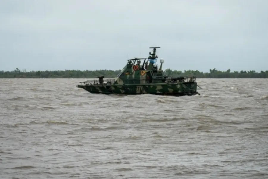 ¿Cómo son las lanchas de guerra que patrullaran las costas de San Lorenzo y Rosario?