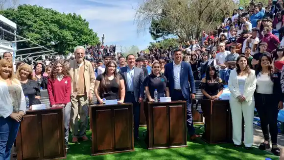 "Concejal por un Día" en Florencio Varela: los jóvenes expusieron proyectos ante el Intendente y ediles