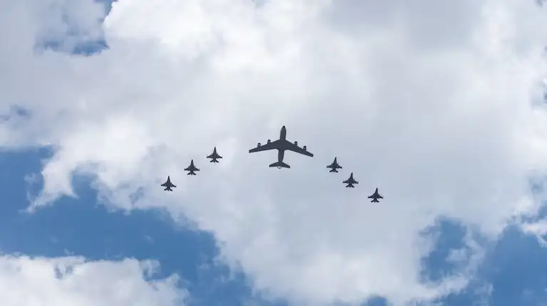 Los primeros aviones F-16 llegaron a Argentina.