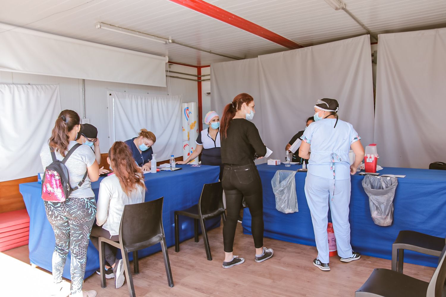 El operativo de vacunación llegó a El Alero de barrio Acería