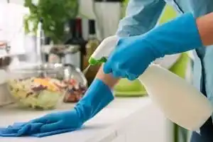 Nuevos aumentos para el servicio doméstico: de cuánto serán los salarios de julio, agosto y septiembre