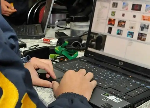 Pornografía infantil en Gualeguaychú: Allanaron una vivienda y detuvieron a un joven por tráfico