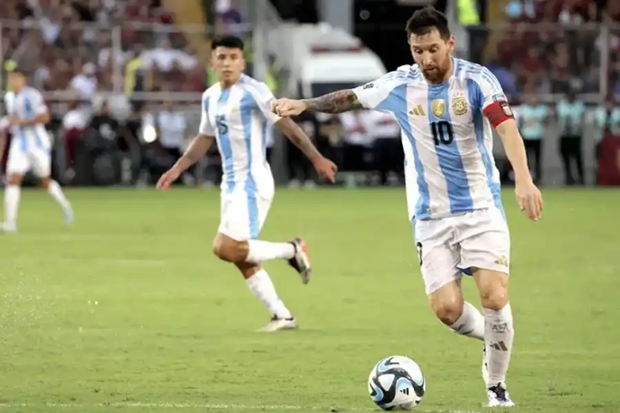 “Extraño volver a jugar en Argentina”, confesó Messi al finalizar el encuentro con Venezuela 