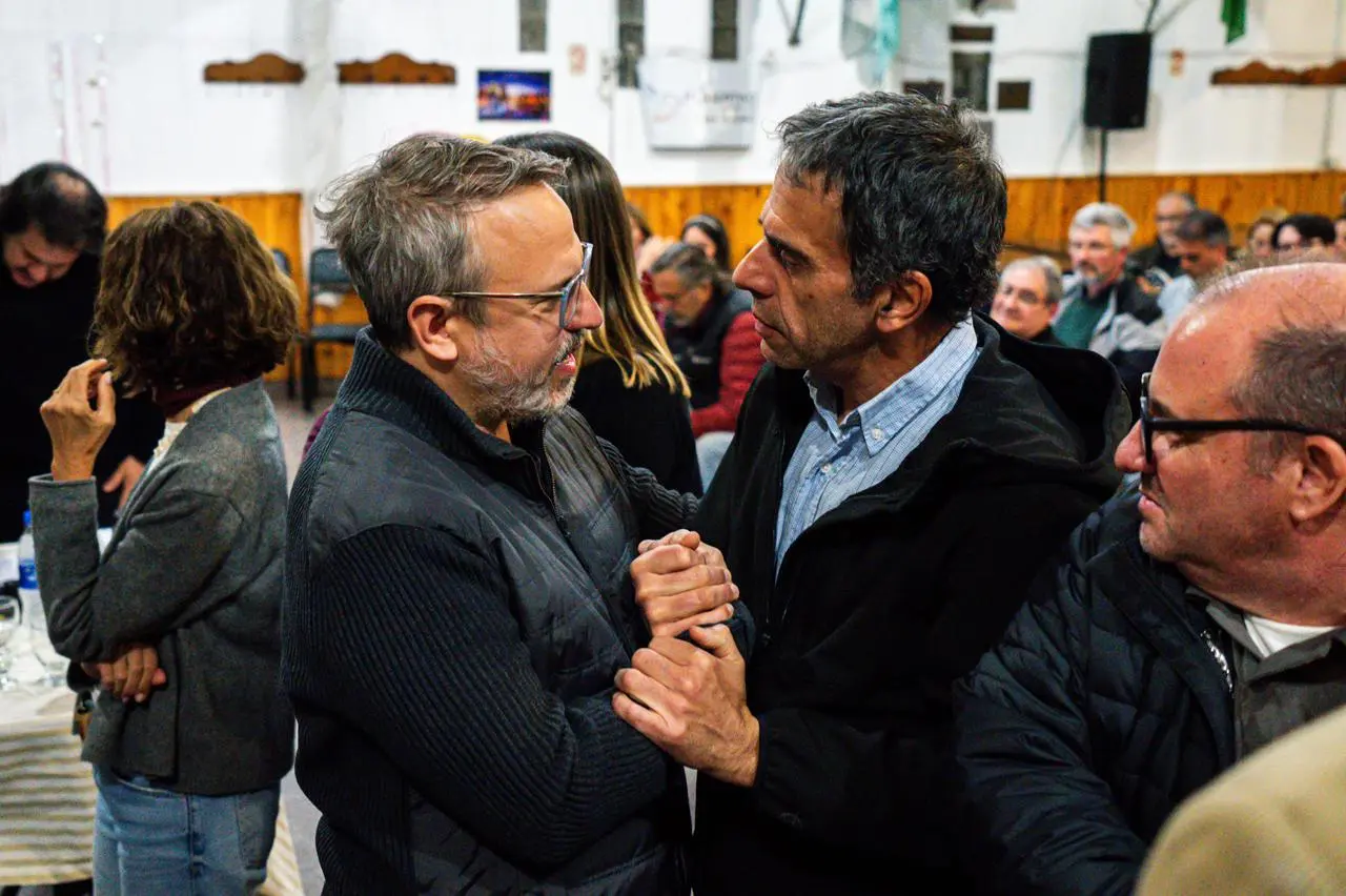 Valenzuela de campaña en San Isidro: “El kirchnerismo cree que la felicidad se consigue con gasto público"