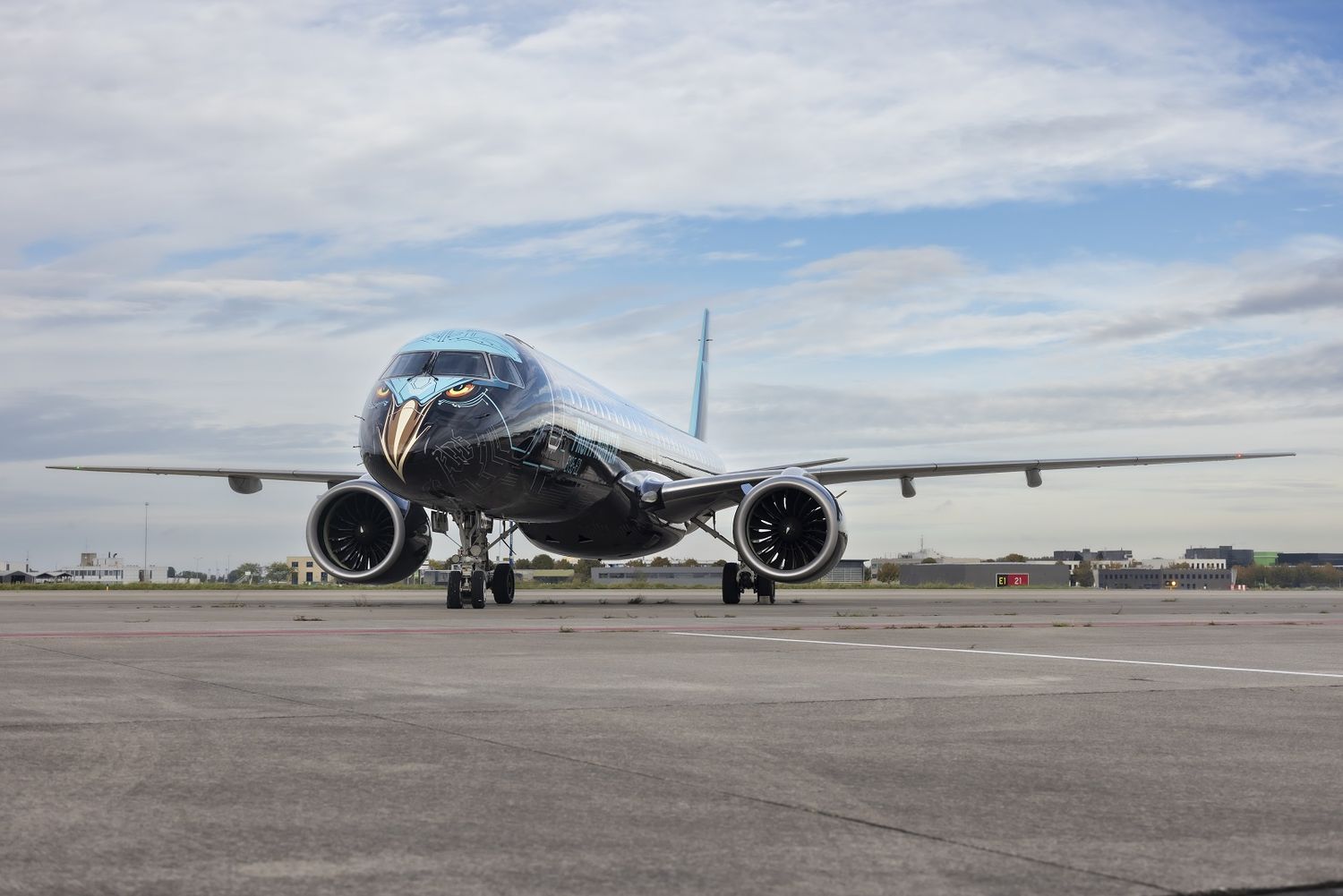 Tech Eagle Profit Hunter: the new livery for the Embraer E195-E2 demonstrator