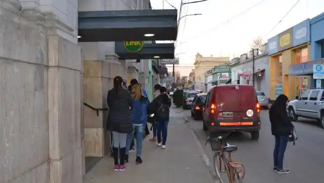 Hoy y mañana no hay bancos 