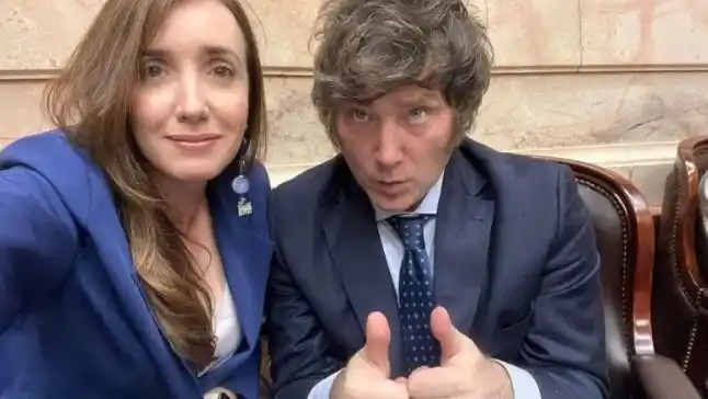 Qué hay detrás del juego de la "capitana" Victoria Villarruel, la vice de Javier Milei