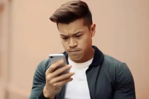 Cuáles son los hábitos al usar el celular que revelan un trastorno de ansiedad