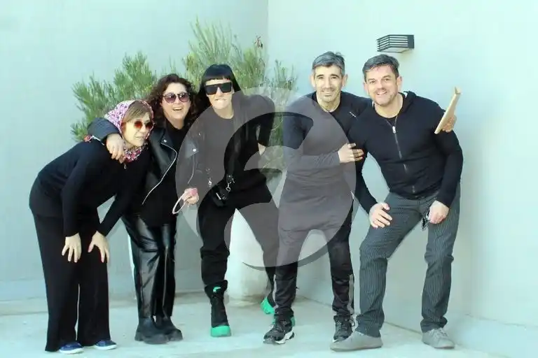 Compulsivos. El elenco se prepara para volver a subir al escenario