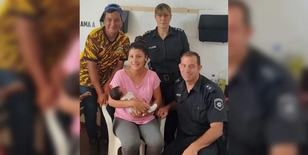 Los efectivos respondieron a un llamado desesperado de un hombre cuya esposa estaba dando a luz en su hogar.