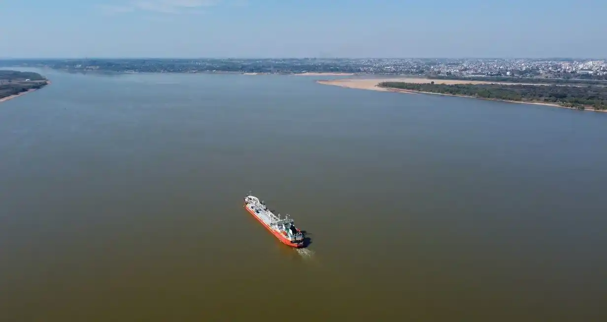 Se espera un decreto del gobierno nacional pasando el tema hidrovía a la subsecretaría de Puertos y Vías Navegables. Crédito: Fernando Nicola
