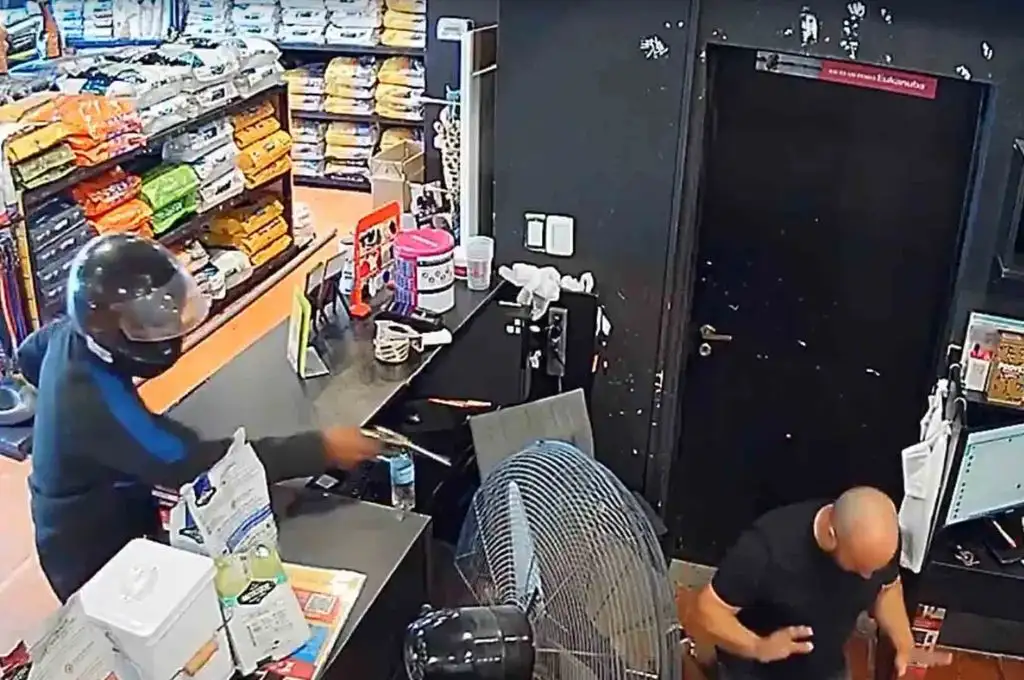 Robo a comercio