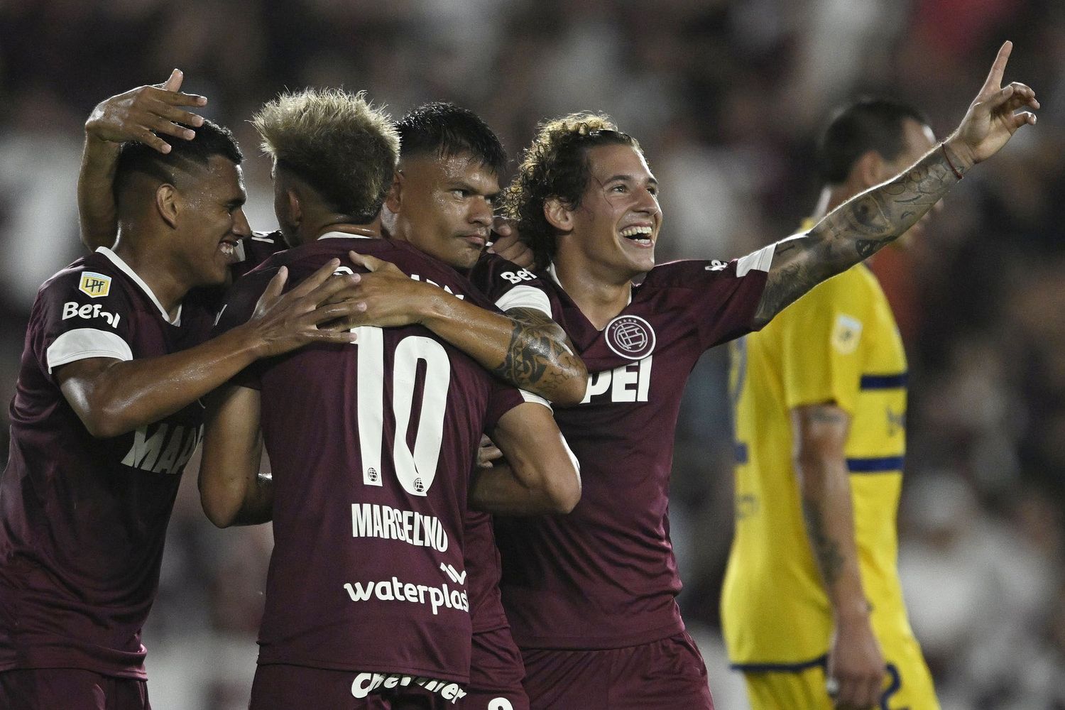 Lanús quiere afirmarse ante un Unión ambicioso
