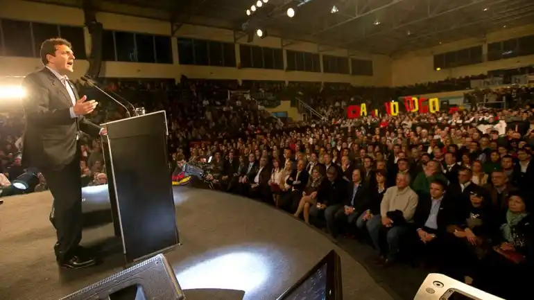 Hurlingham: Massa encabezó acto contra la reforma del Código Penal