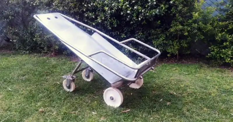 Así es la carretilla que deberá usarse para manipular la media res