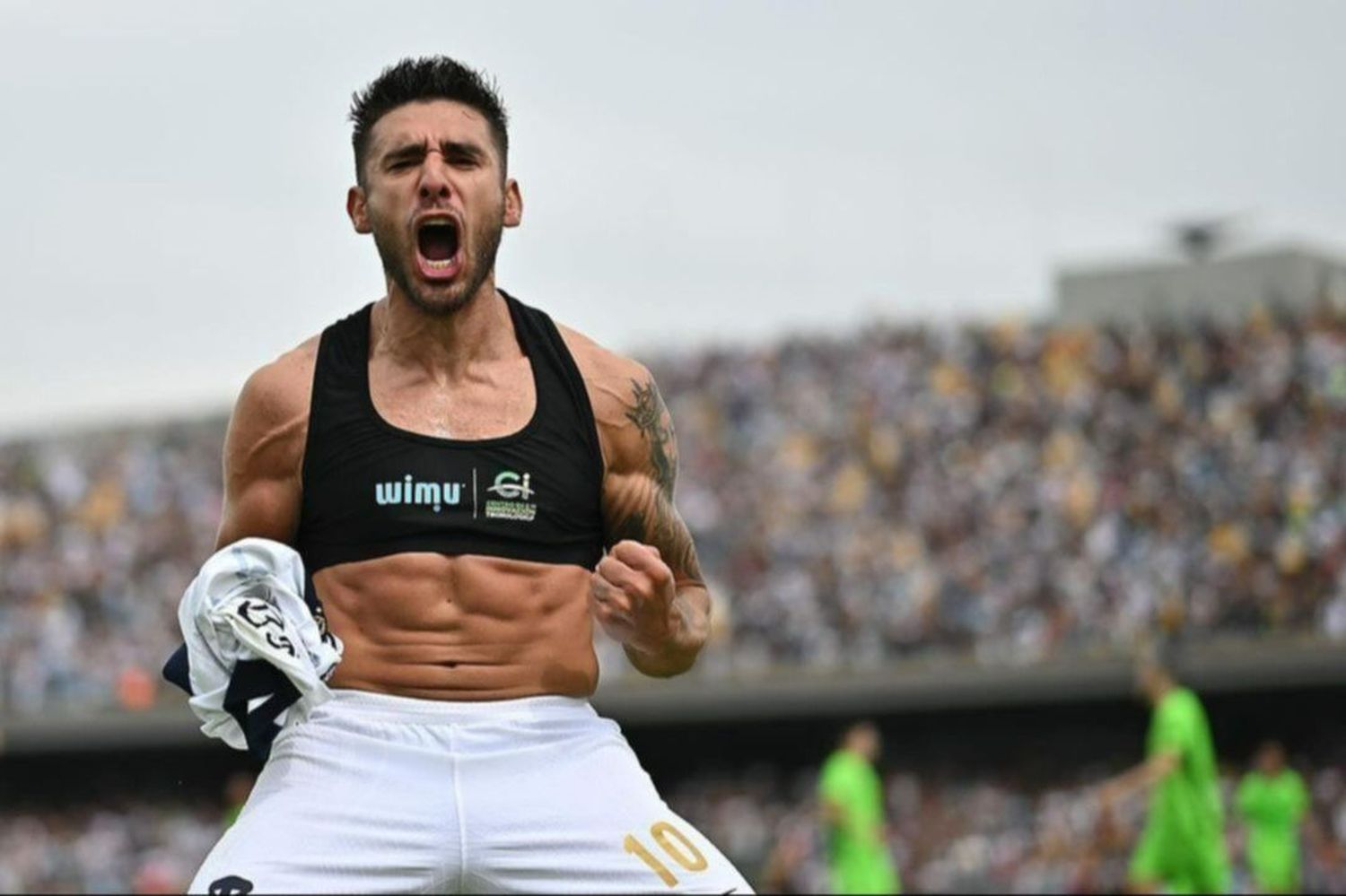 Toto Salvio: el delantero de Pumas que sueña con festejar como en Dragon Ball Z