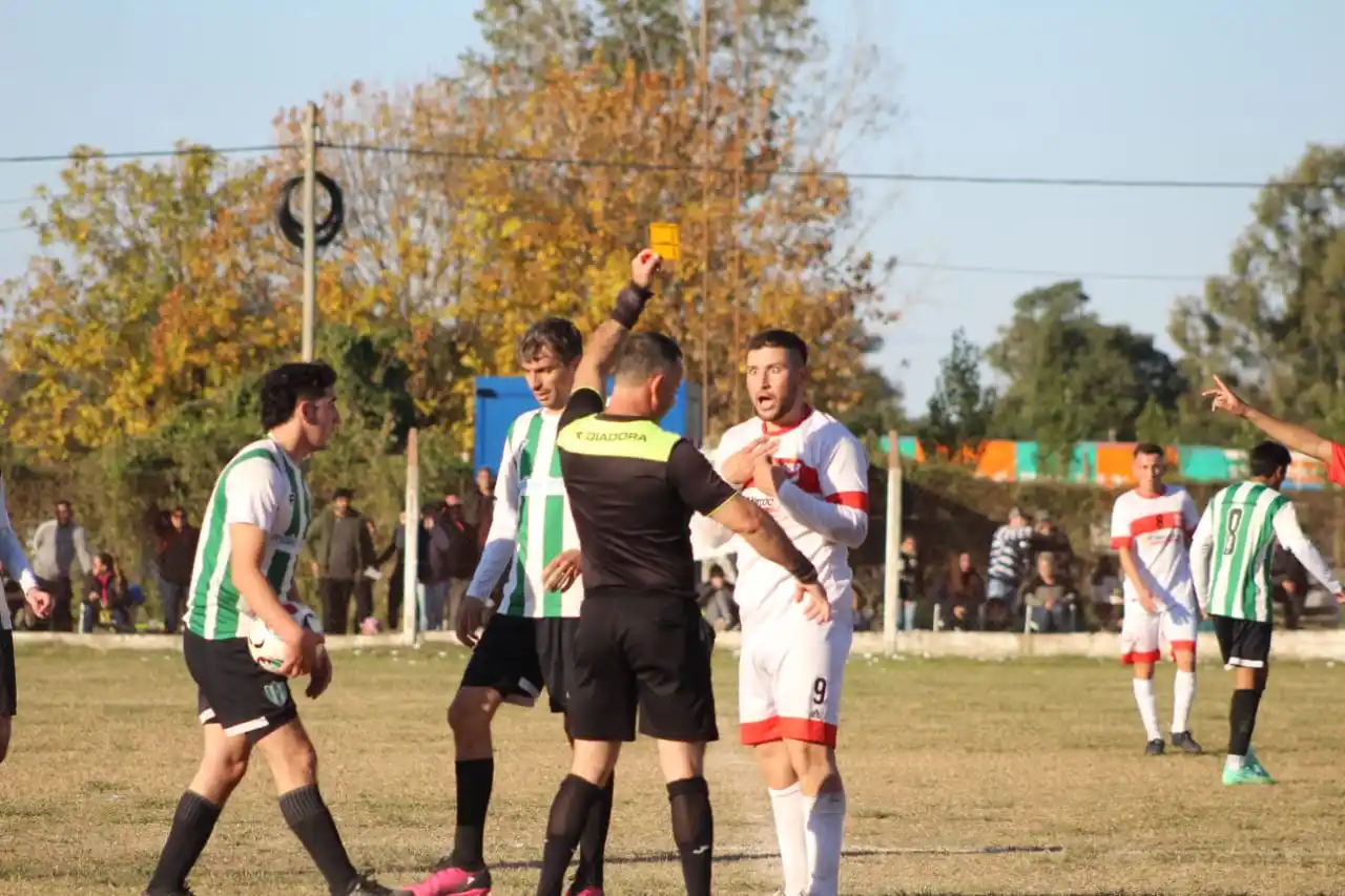 Una ardua tarea tuvieron los árbitros en el marco de la segunda fecha, con expulsiones incluídas. Se viene la tercera con partidos muy atractivos.