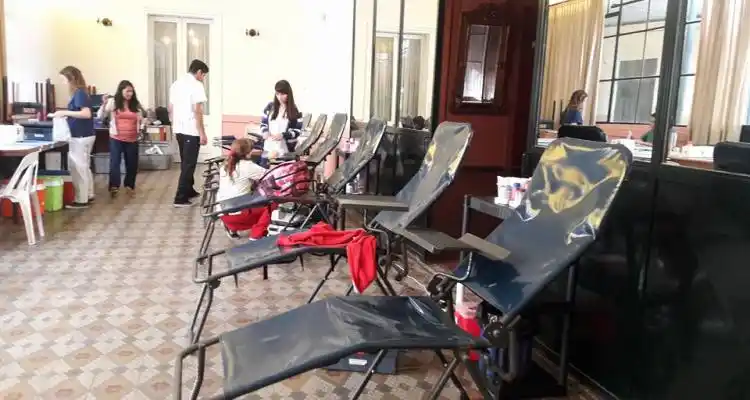 Campaña de donación de sangre y búsqueda de donante de médula ósea