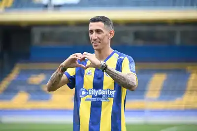 Di María vivió su histórico regreso a Rosario Central