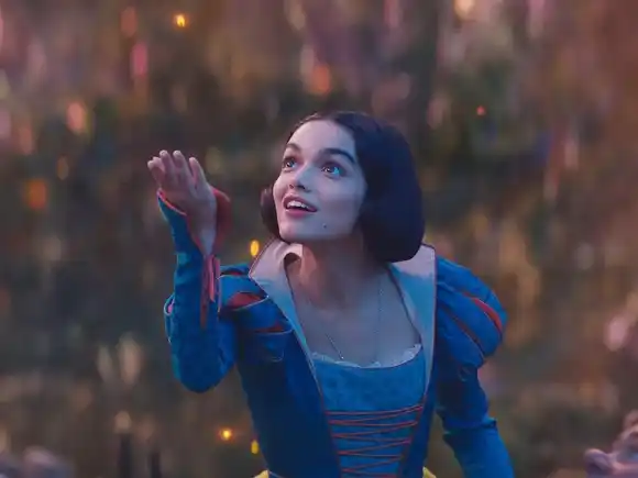 El club de las cinco: Disney + Bobby Brown + Whodunit + Infancia + Elton