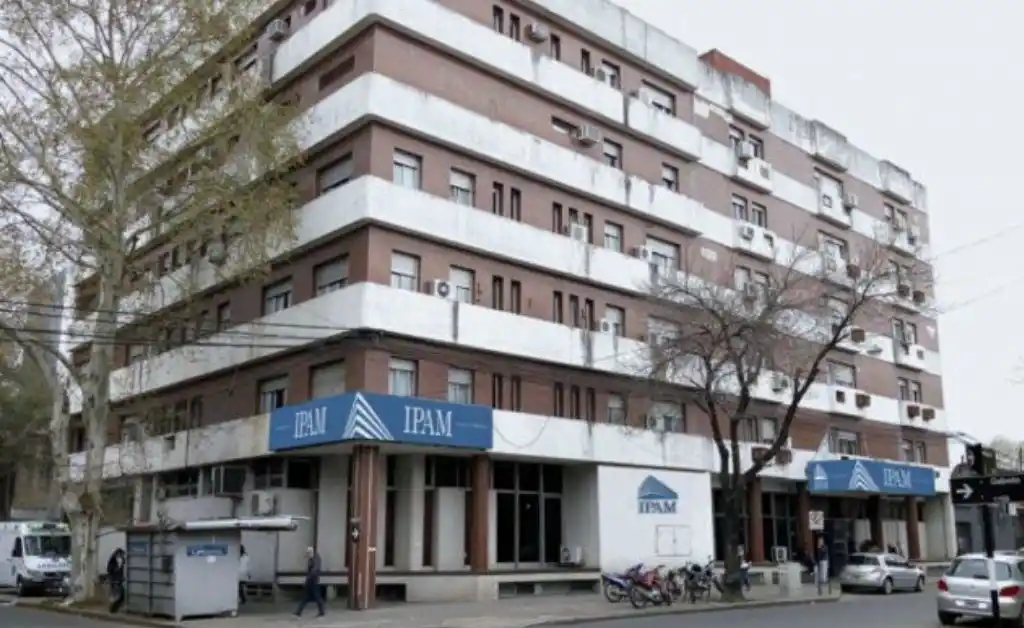 Rosario: aislaron a personal del Sanatorio IPAM por enfermera con covid-19