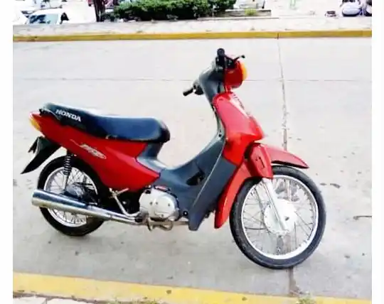 Robaron una moto del patio de una casa del barrio 9 de Julio