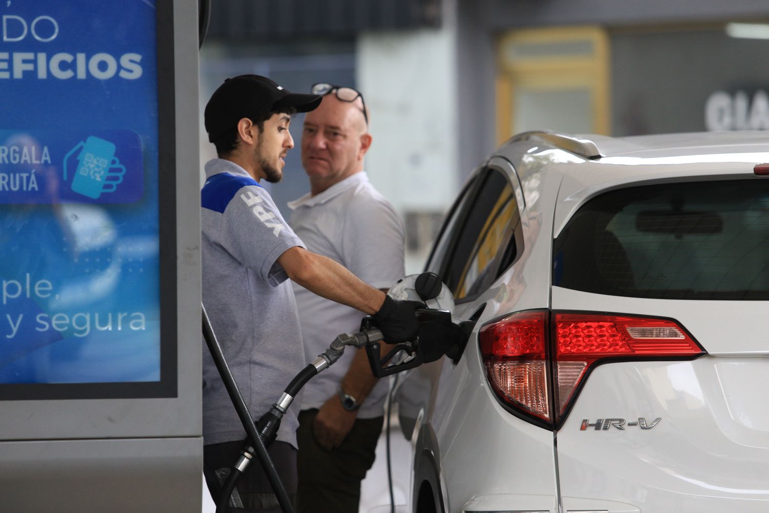 La nafta y el gasoil aumentan un 3% promedio desde este jueves.